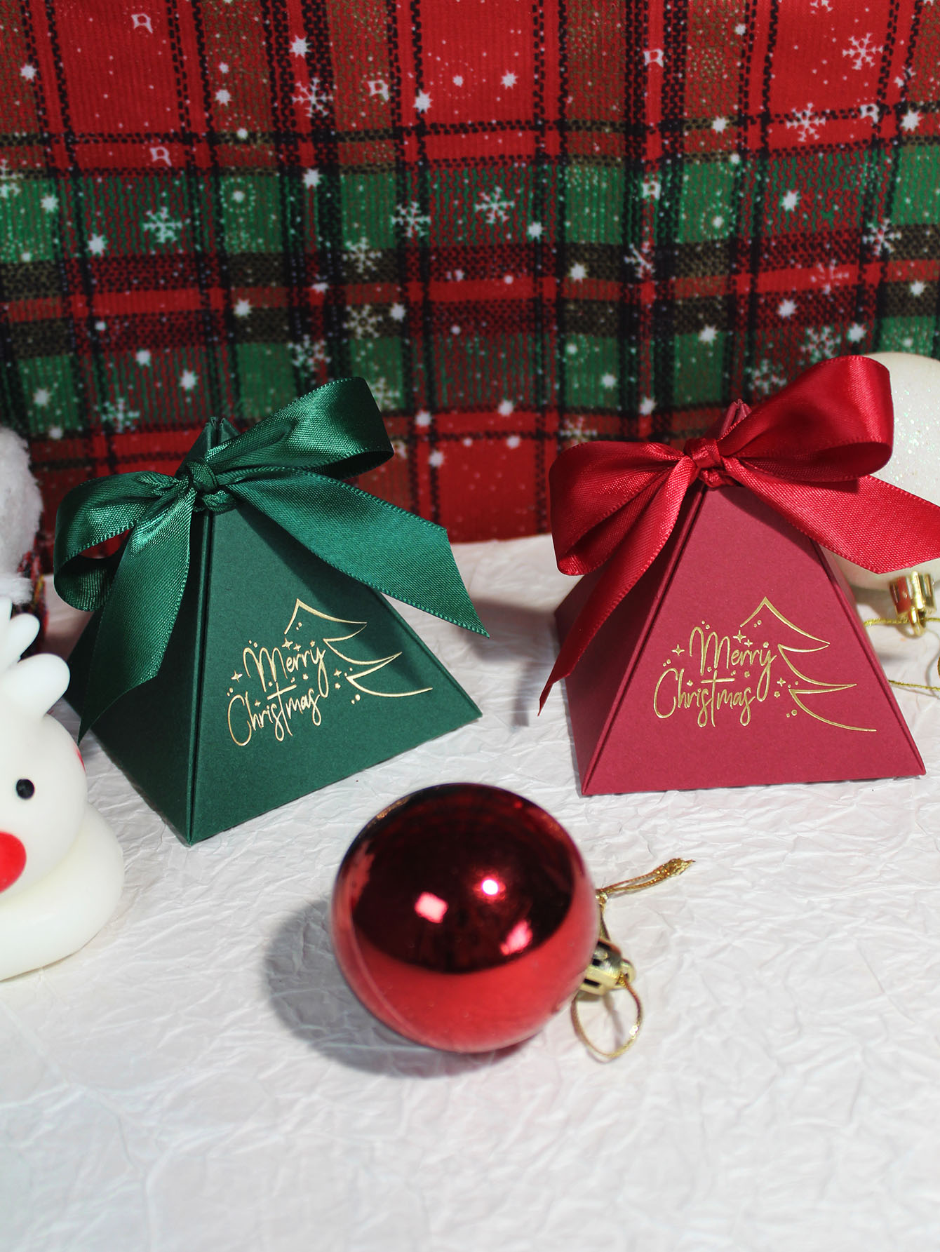 Christmas Triangle Box Candy G - Chocolate Snack ulasan dan harga