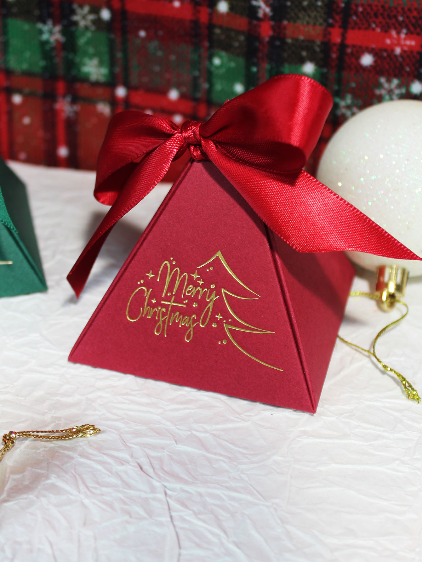 Christmas Triangle Box Candy G - Chocolate Snack ulasan dan harga