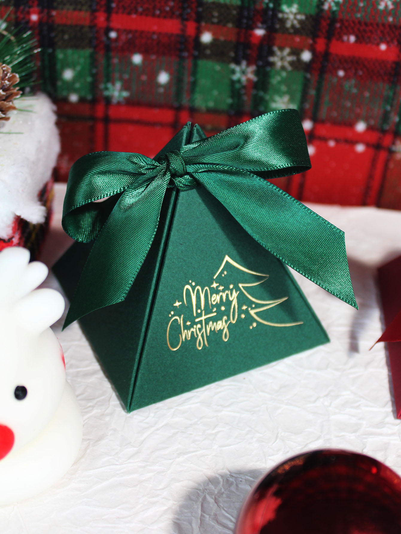 Christmas Triangle Box Candy G - Chocolate Snack ulasan dan harga